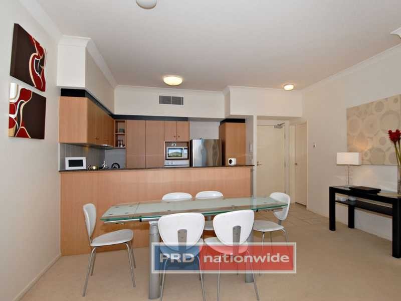 Unit 8/45 Deakin Street, Kangaroo Point QLD 4169