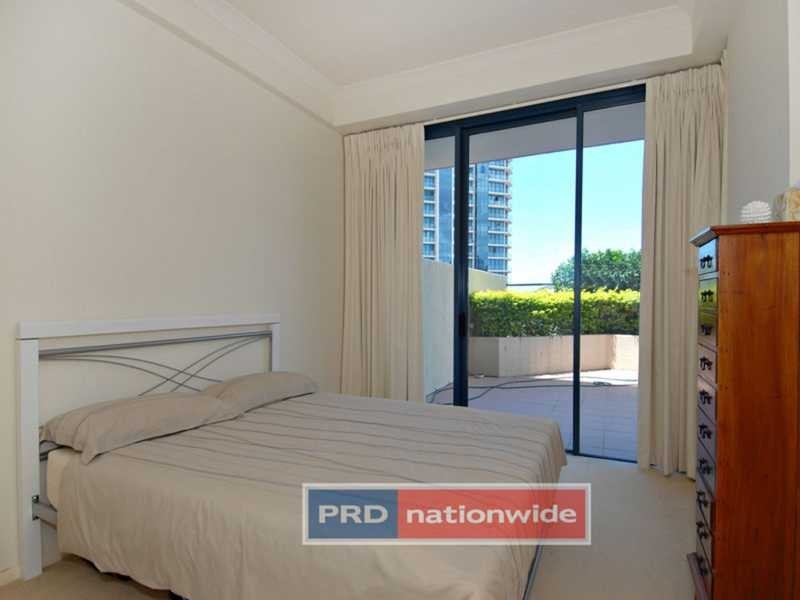 Unit 8/45 Deakin Street, Kangaroo Point QLD 4169