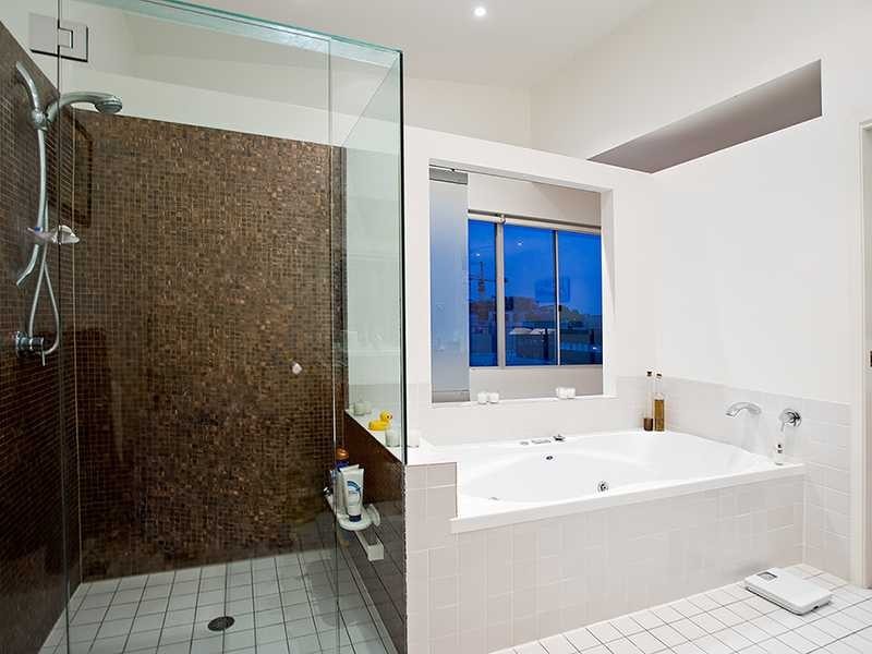 Unit 15/45-47 Doggett, Newstead QLD 4006