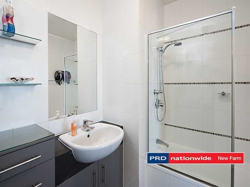 42 Newstead Terrace, Newstead QLD 4006