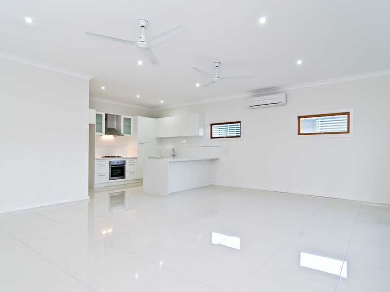 24 Raceview Street, Hendra QLD 4011