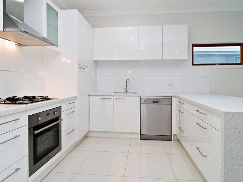 24 Raceview Street, Hendra QLD 4011