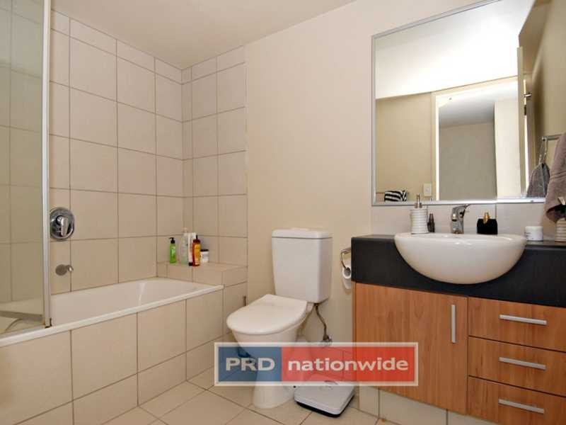 Unit 22/10 Vernon Terrace, Teneriffe QLD 4005