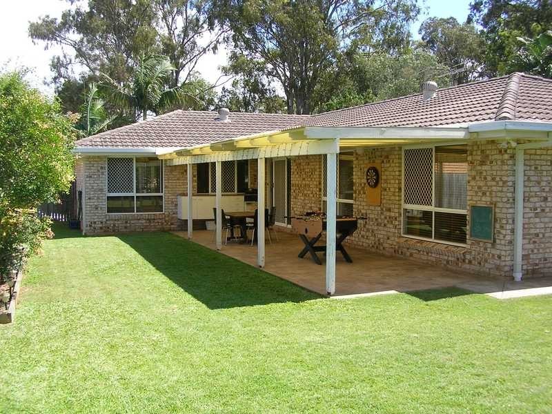 13 Leonard Street, Wellington Point QLD 4160