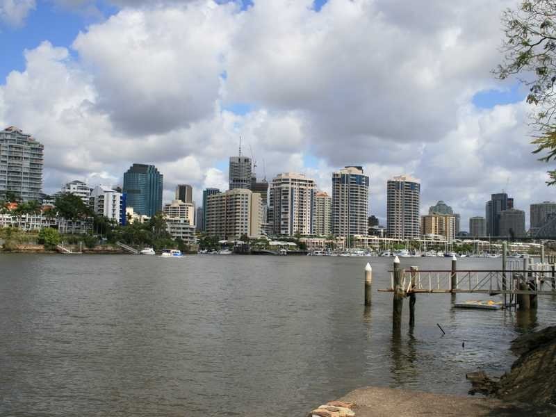 Unit 2/18 Llewellen, New Farm QLD 4005