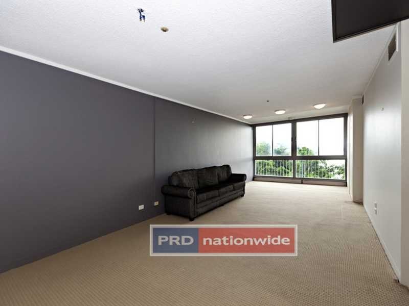 Unit 3b/11 Hillside, Hamilton QLD 4007