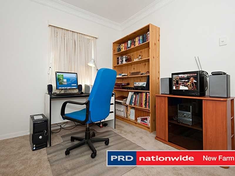 2 Agincourt Street, Grange QLD 4051