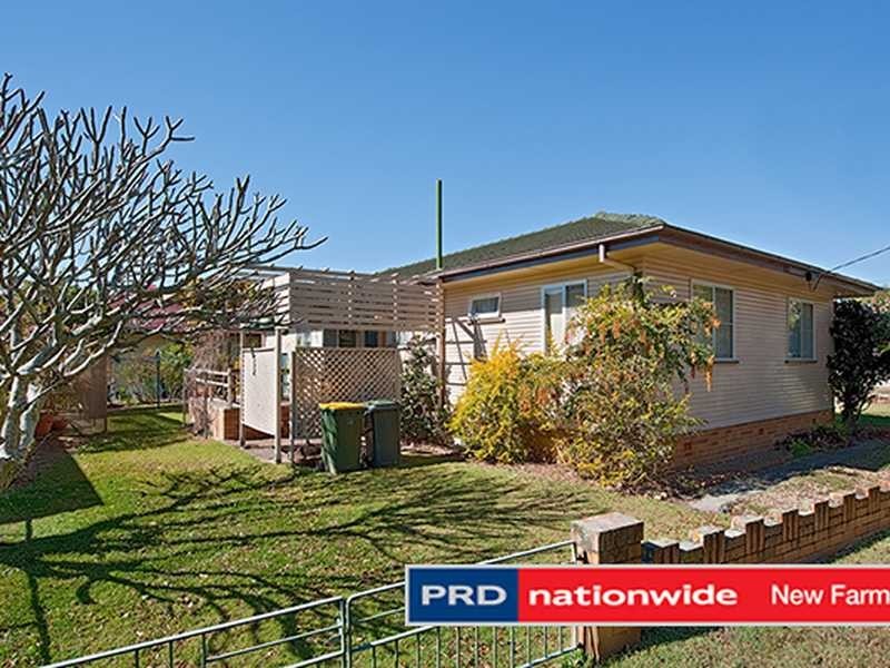 2 Agincourt Street, Grange QLD 4051