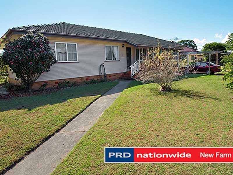 2 Agincourt Street, Grange QLD 4051