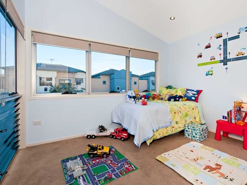 15 Halford Street, Newstead QLD 4006