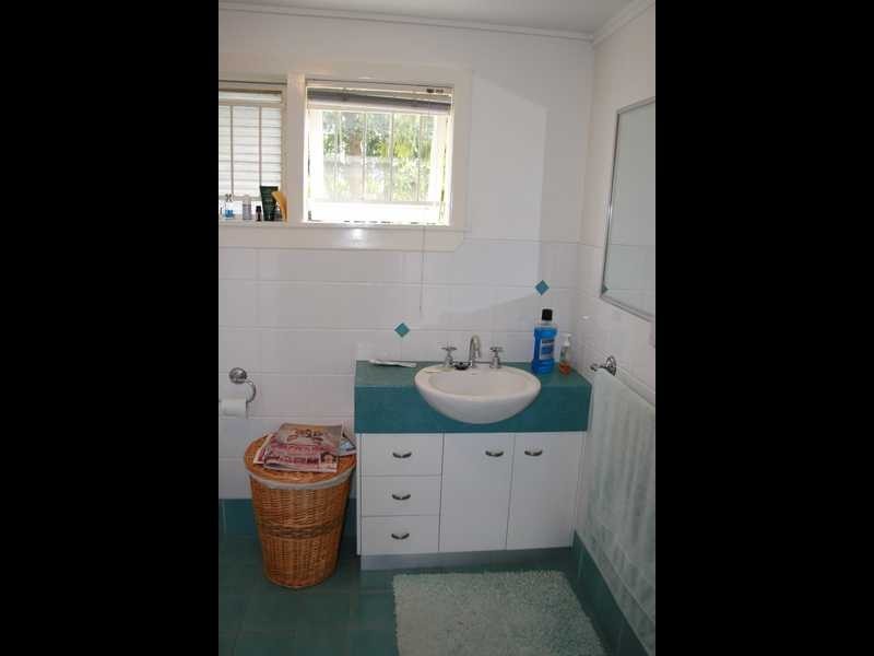 Unit 2/39 Antil, Wilston QLD 4051