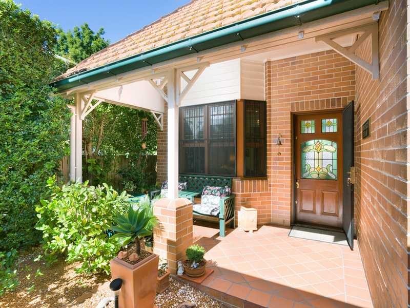 26 Henry Street, Wooloowin QLD 4030
