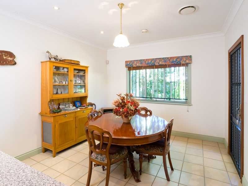 26 Henry Street, Wooloowin QLD 4030