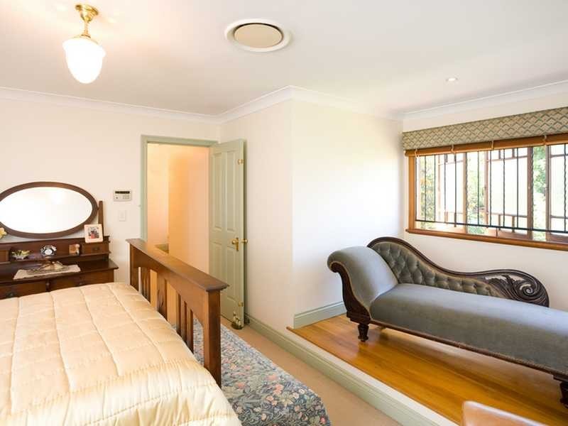 26 Henry Street, Wooloowin QLD 4030