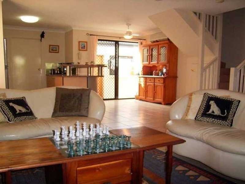 Unit 1/69 Erneton Street, Newmarket QLD 4051