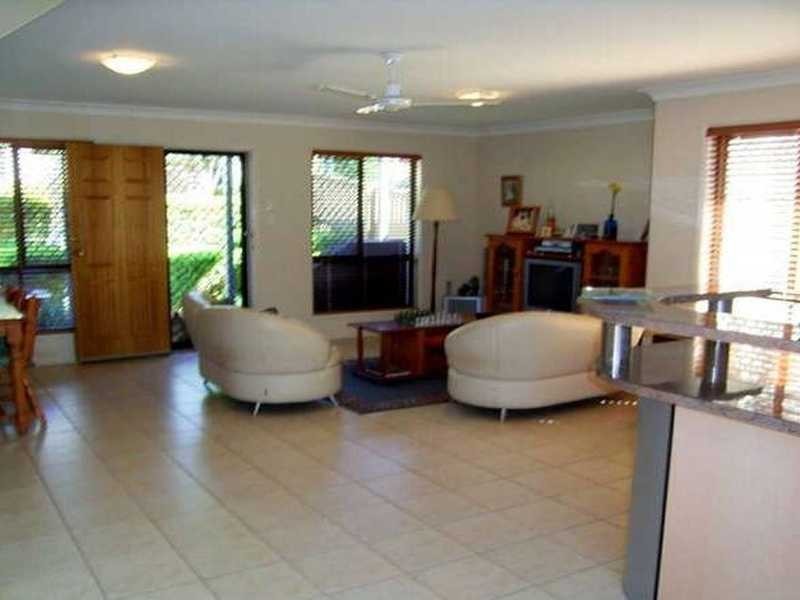 Unit 1/69 Erneton Street, Newmarket QLD 4051