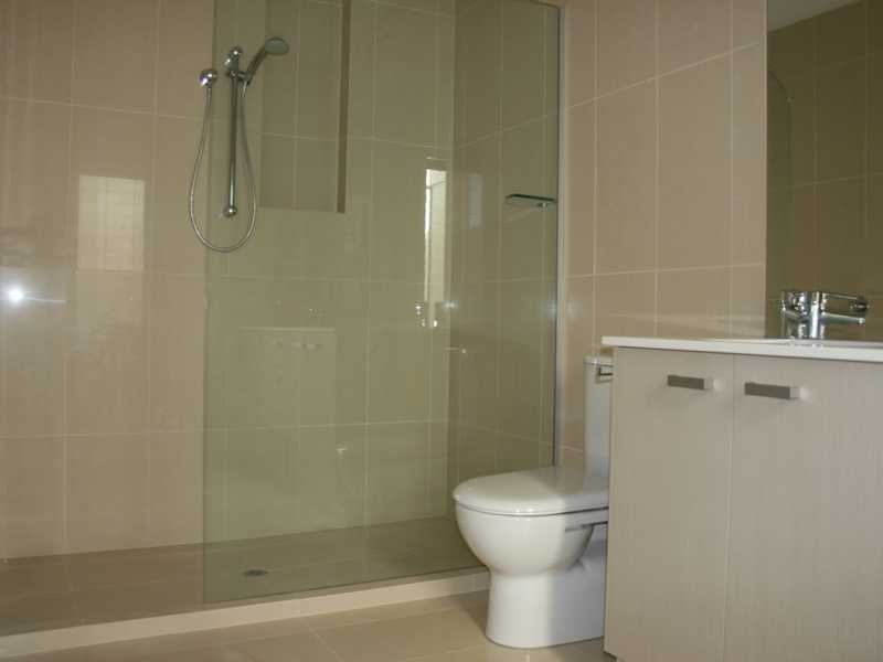 Unit 2/15 Halford Street, Newstead QLD 4006