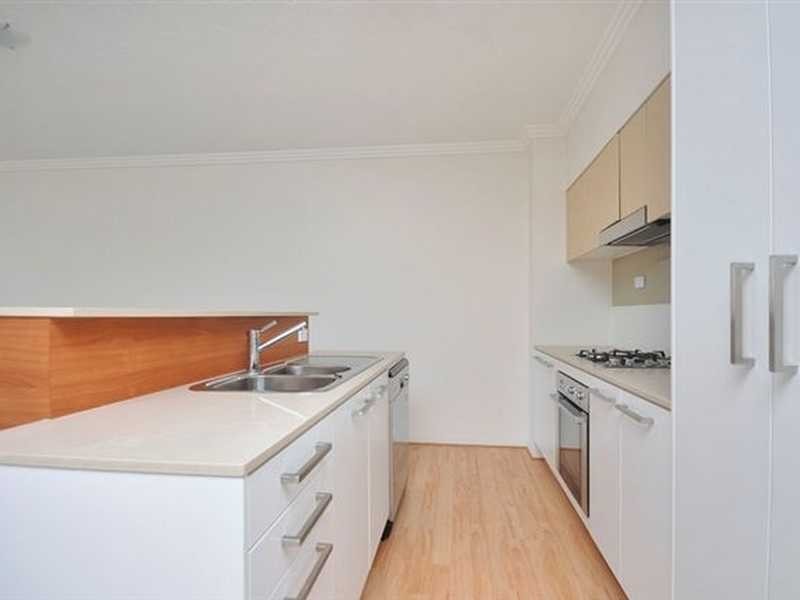 Unit 337/803 Stanley Street, Woolloongabba QLD 4102