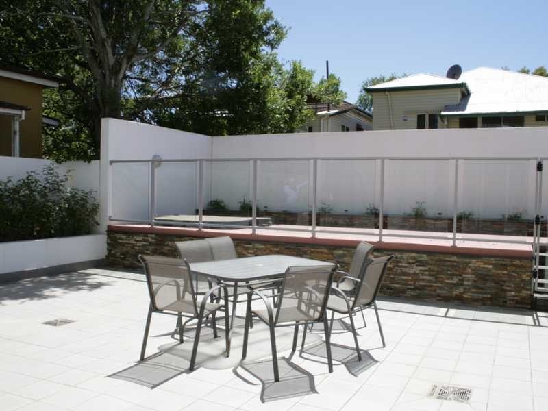 Unit 104/26 Mollison, West End QLD 4101