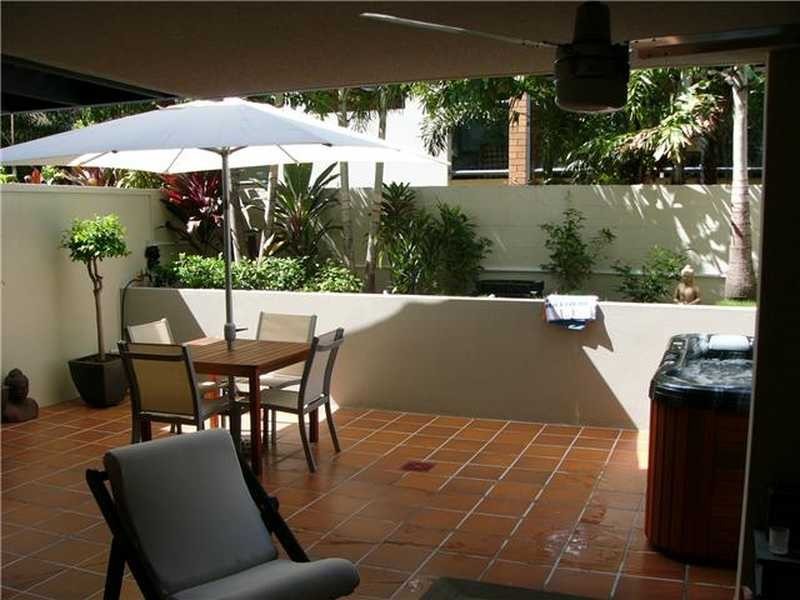 Unit 13/31-33 Helen Street, Newstead QLD 4006