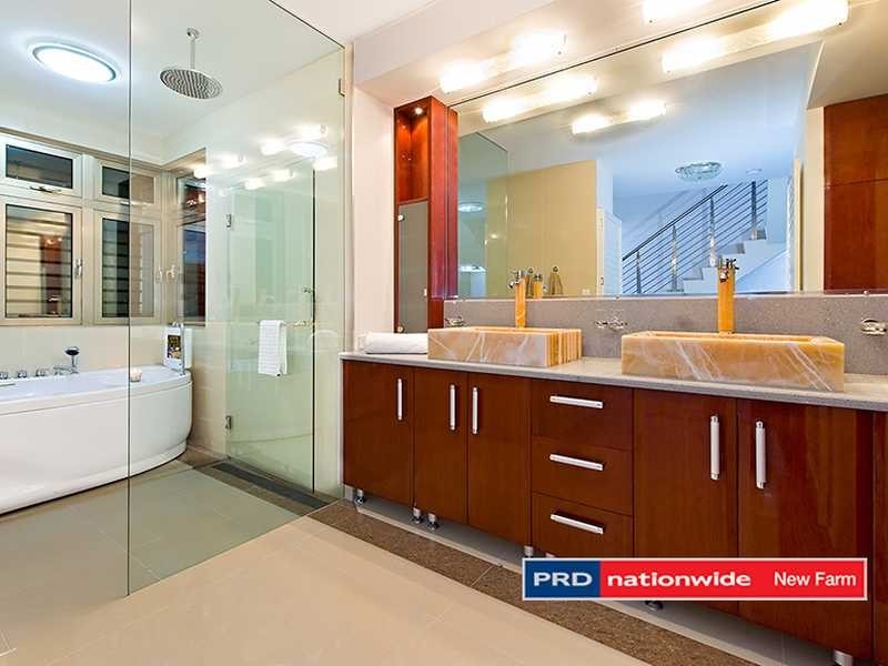 19 Harcourt Street, New Farm QLD 4005