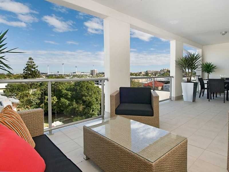 Unit 206/33 Lytton Road, East Brisbane QLD 4169