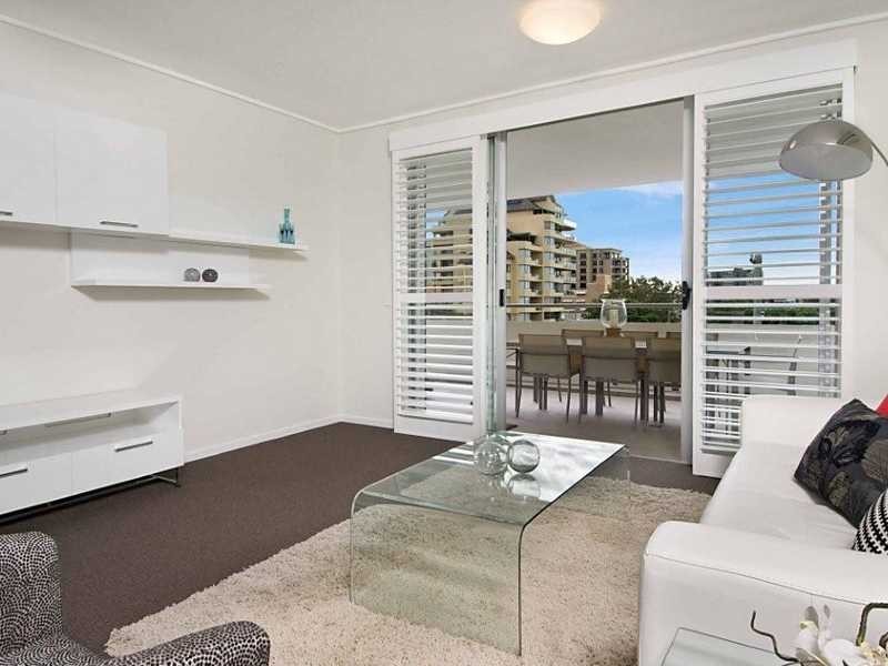 Unit 302/33 Lytton Road, East Brisbane QLD 4169