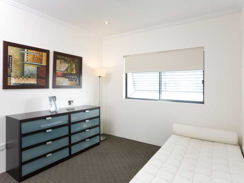 Unit 21/7 Helen Street, Teneriffe QLD 4005