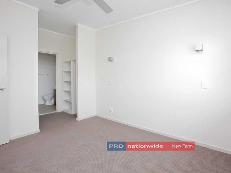 Unit 415/19 Masters Street, Newstead QLD 4006