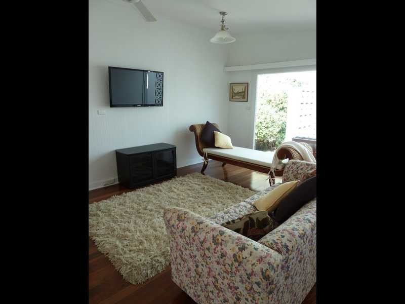 4 Alkina Street, Kenmore QLD 4069