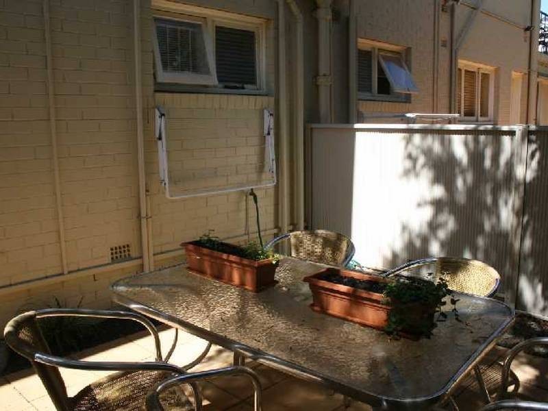 Unit 2/39 Antill Street, Wilston QLD 4051