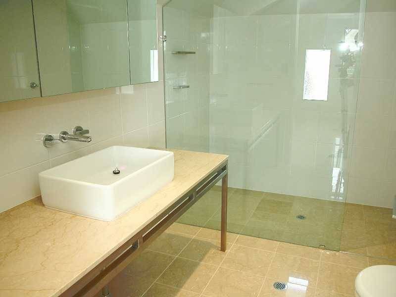 3 Isaac Street, Spring Hill QLD 4000