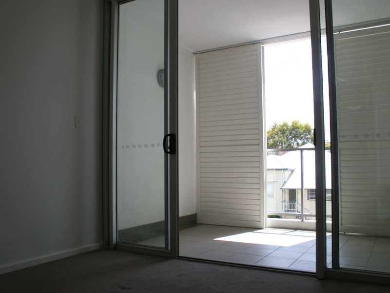 Unit 302/38 Mollison, West End QLD 4101