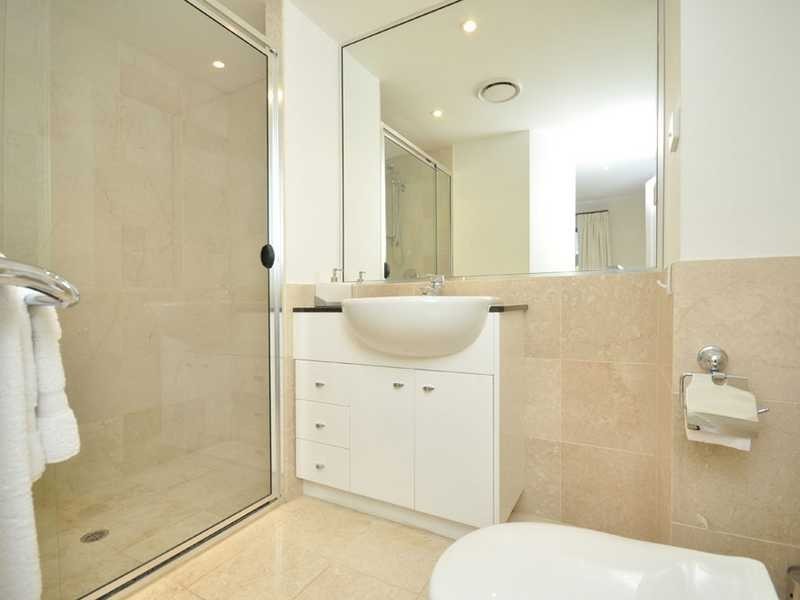 36 MacDonald Street, Kangaroo Point QLD 4169