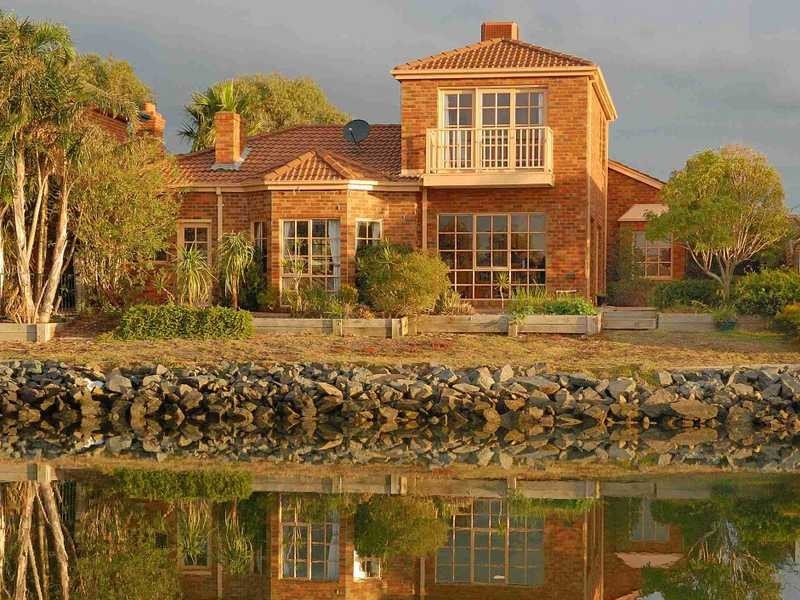 9 Long Island Point, Patterson Lakes VIC 3197