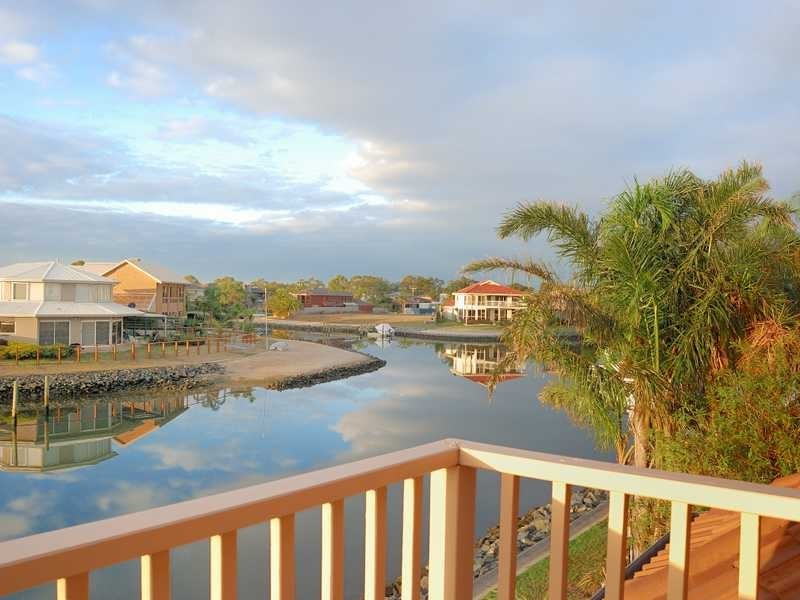 9 Long Island Point, Patterson Lakes VIC 3197