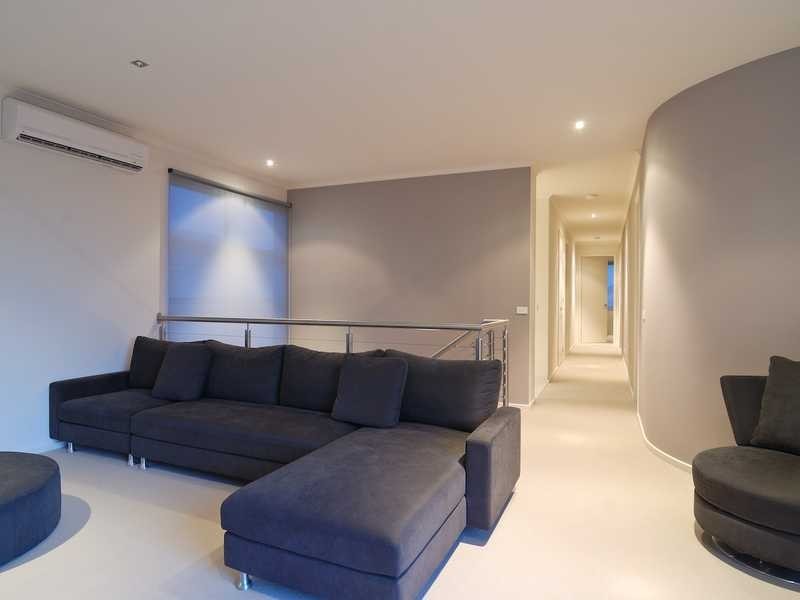 8 Lake King Circle, Waterways VIC 3195