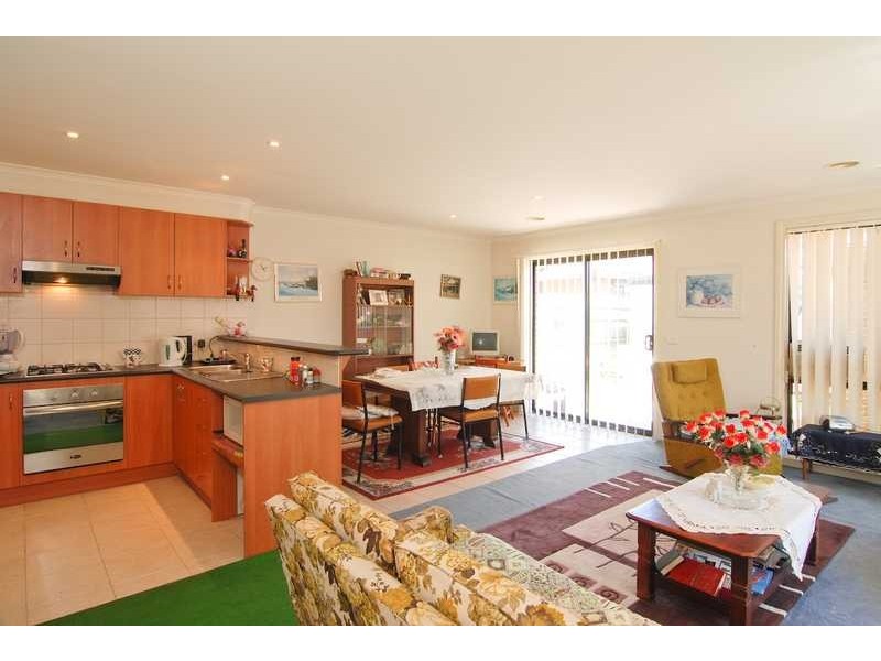 2/6 Scotch Parade, Chelsea VIC 3196