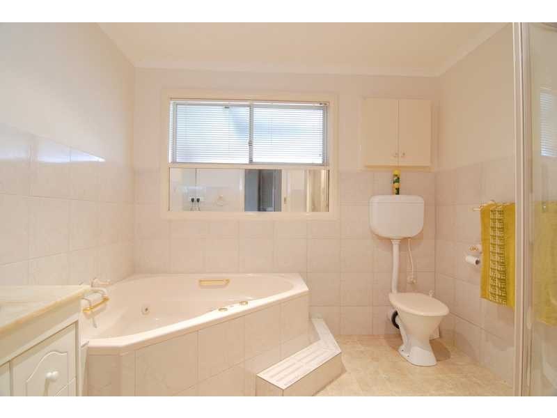 17 Brolga Avenue, Chelsea Heights VIC 3196