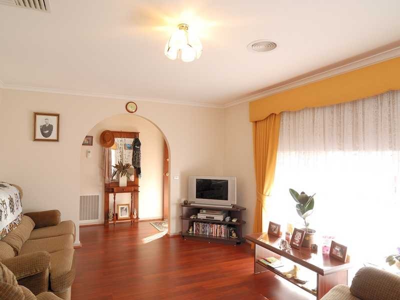 2/62 Field Avenue, Edithvale VIC 3196