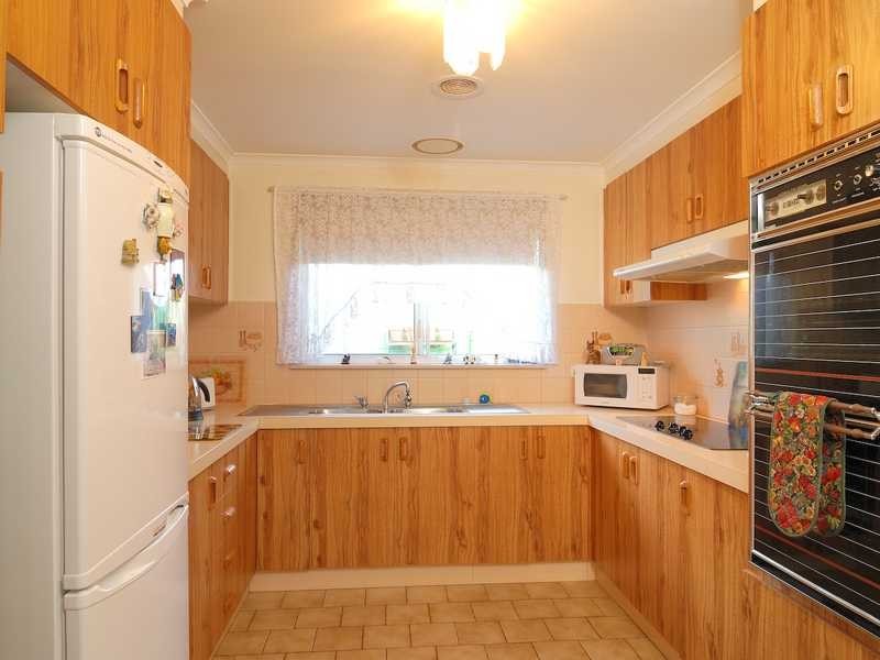 2/62 Field Avenue, Edithvale VIC 3196