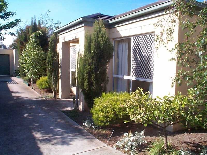 2/37 Royal Road, Bonbeach VIC 3196