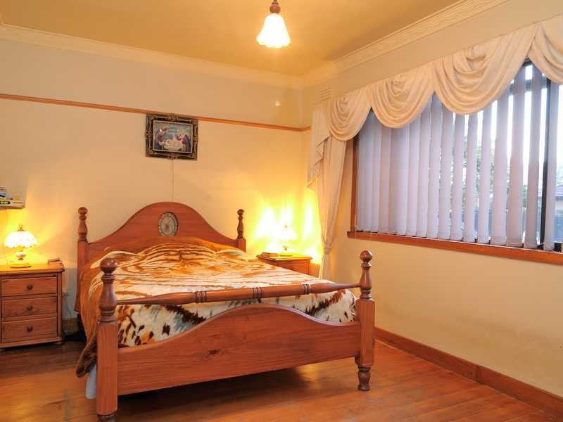 50 Woodbine Grove, Chelsea VIC 3196