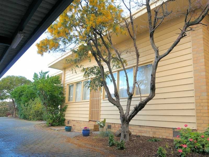 4/13 Woodbine Grove, Chelsea VIC 3196