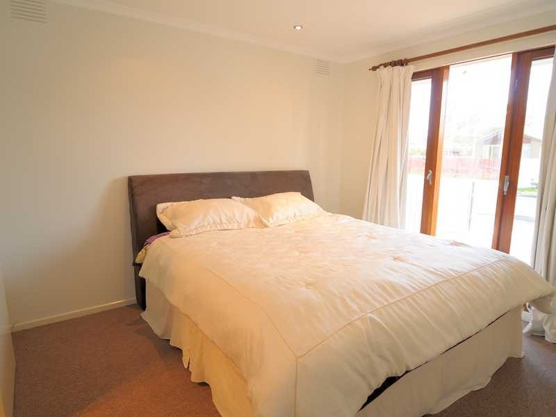 15 Kurrawa Cres, Patterson Lakes VIC 3197