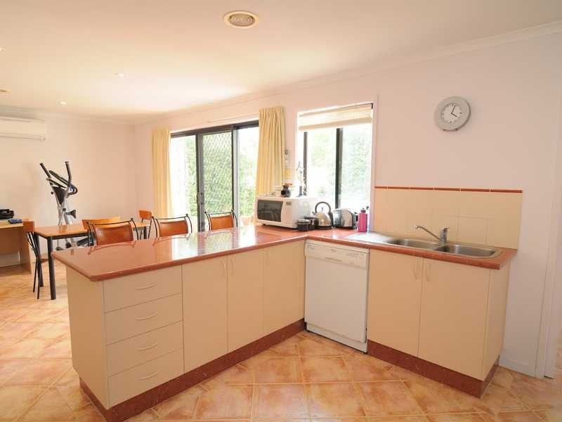 32B Scotch Parade, Chelsea VIC 3196
