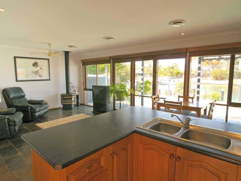 6 Clematis Crt, Patterson Lakes VIC 3197