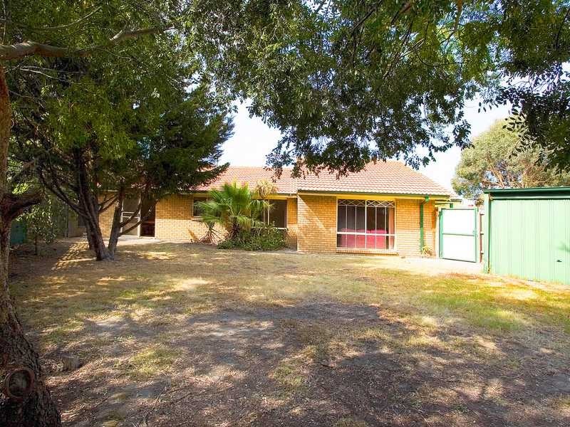 25 Lorenzo Way, Aspendale Gardens VIC 3195