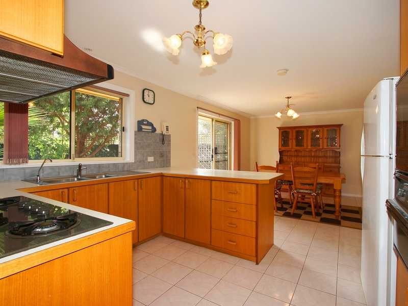 25 Lorenzo Way, Aspendale Gardens VIC 3195