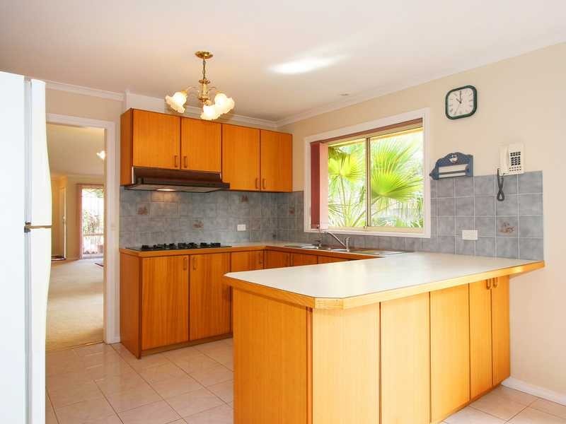 25 Lorenzo Way, Aspendale Gardens VIC 3195